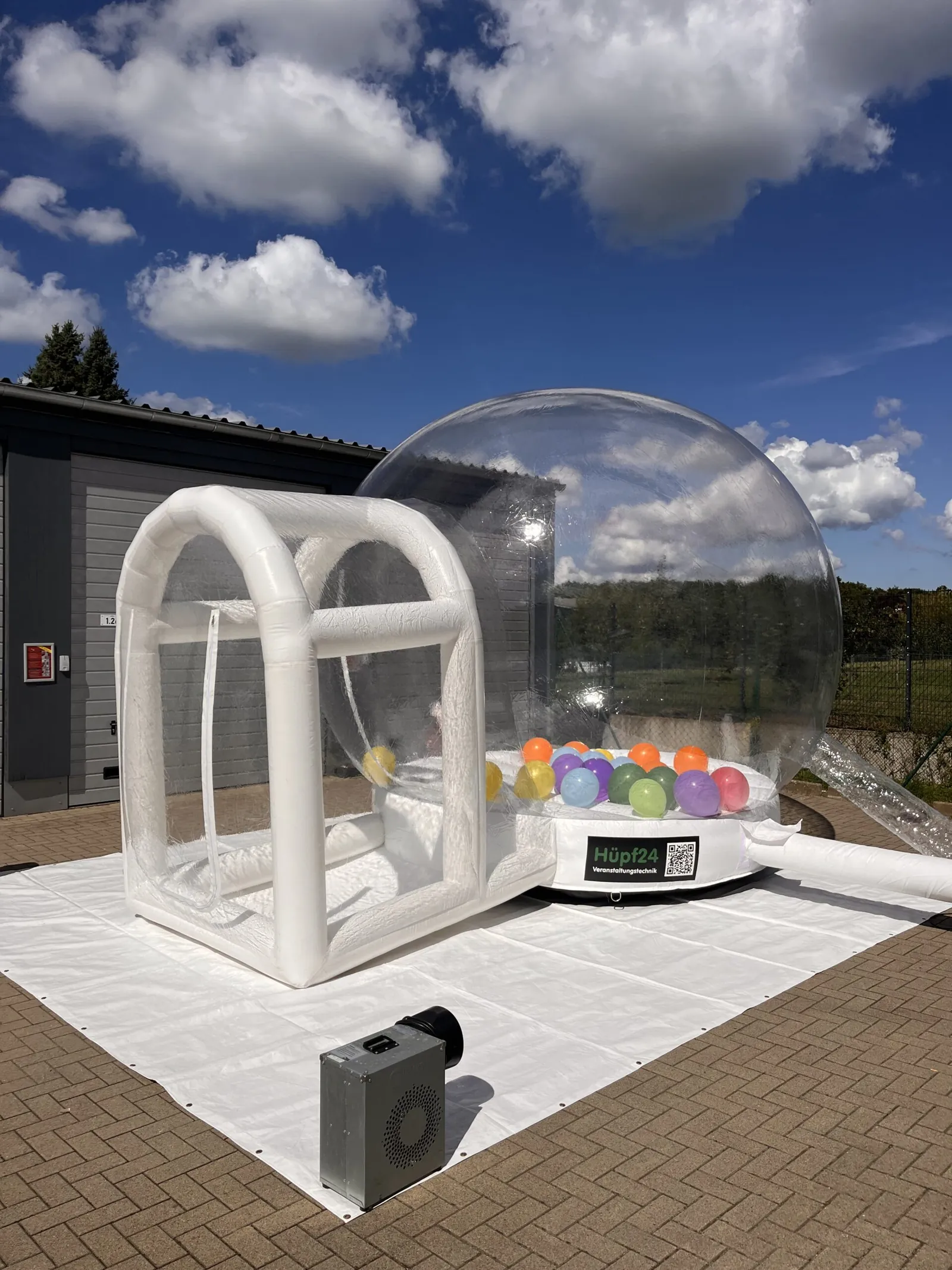 Bubblehaus Bubblehouse Hüpfburg Bild 7