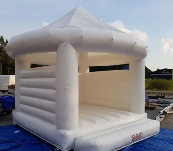 Weddinghüpfburg Bild 7