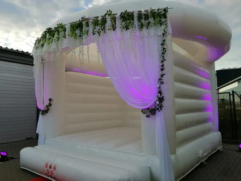 Weddinghüpfburg Bild 9