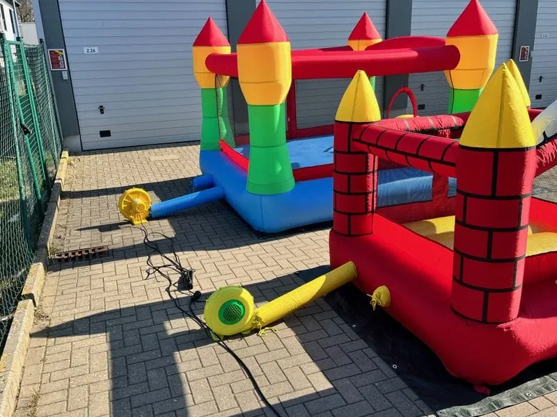 2er Set Hüpfburg Bild 3