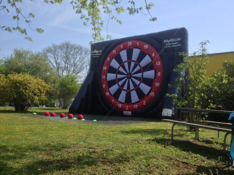 9,Hüpfburg Gießen,Hüpfburg Limburg,Fußballdart mieten,Fußball Dart, Fußballdart FFM,Fußballdarf Frankfurt,Messe,Event