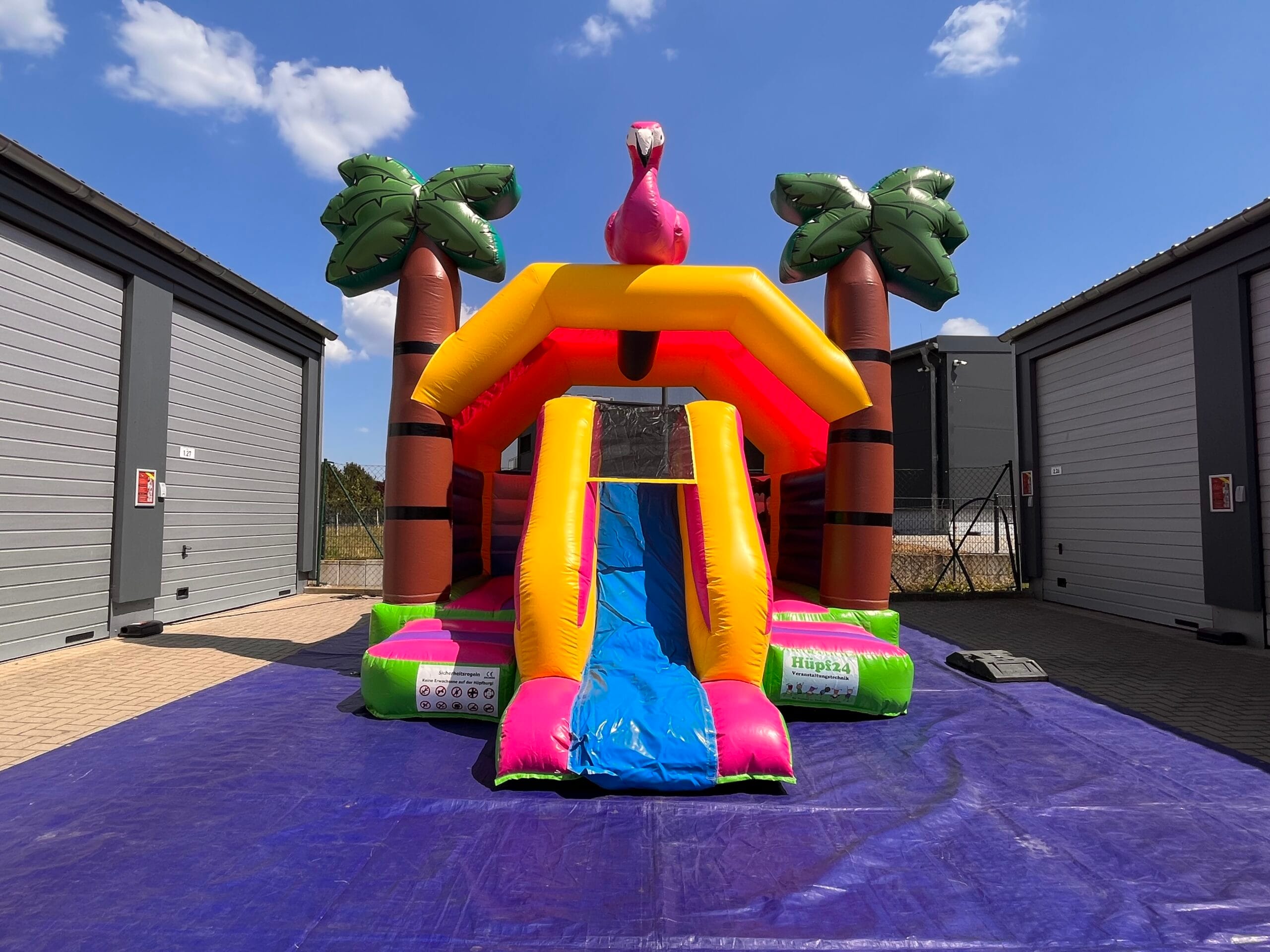 Flamingo Hüpfburg