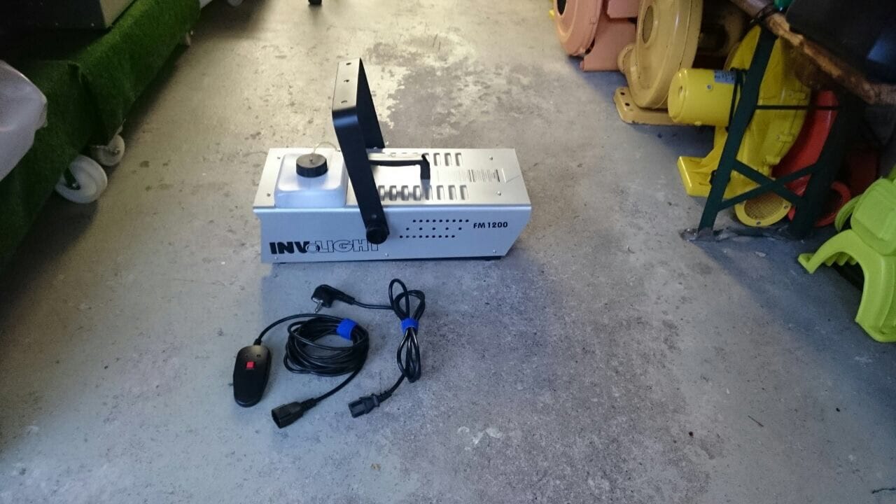 Große Nebelmaschine Involight FM 1200