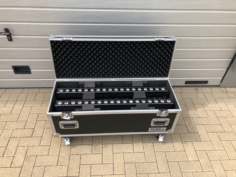 Stairville Show Bar TriLED 18x3W RGB